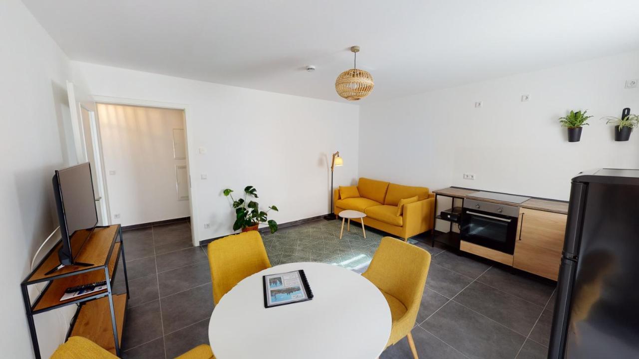 Travel Art Boardinghouse Aparthotel Neuruppin Exteriör bild